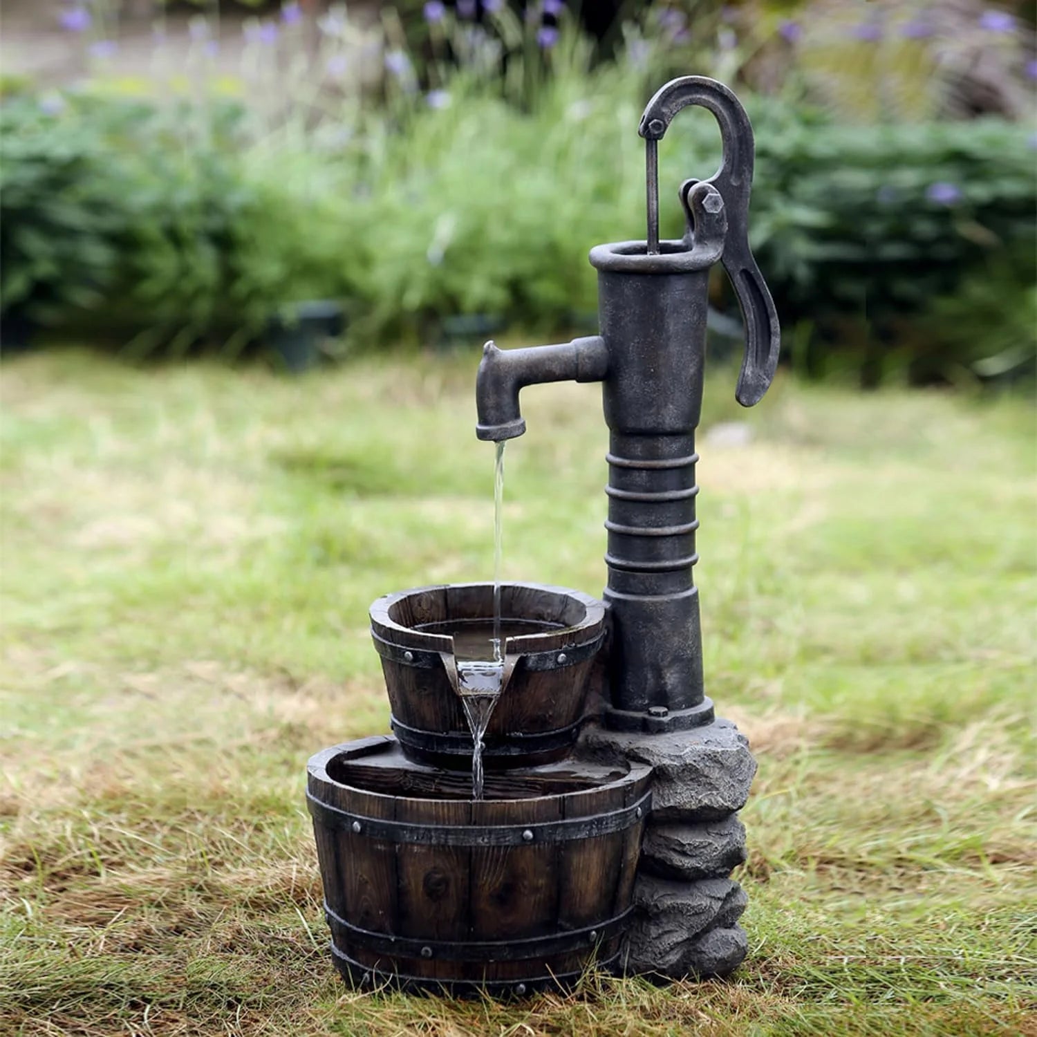 Old Fashion Water Pump Water Fountain O502