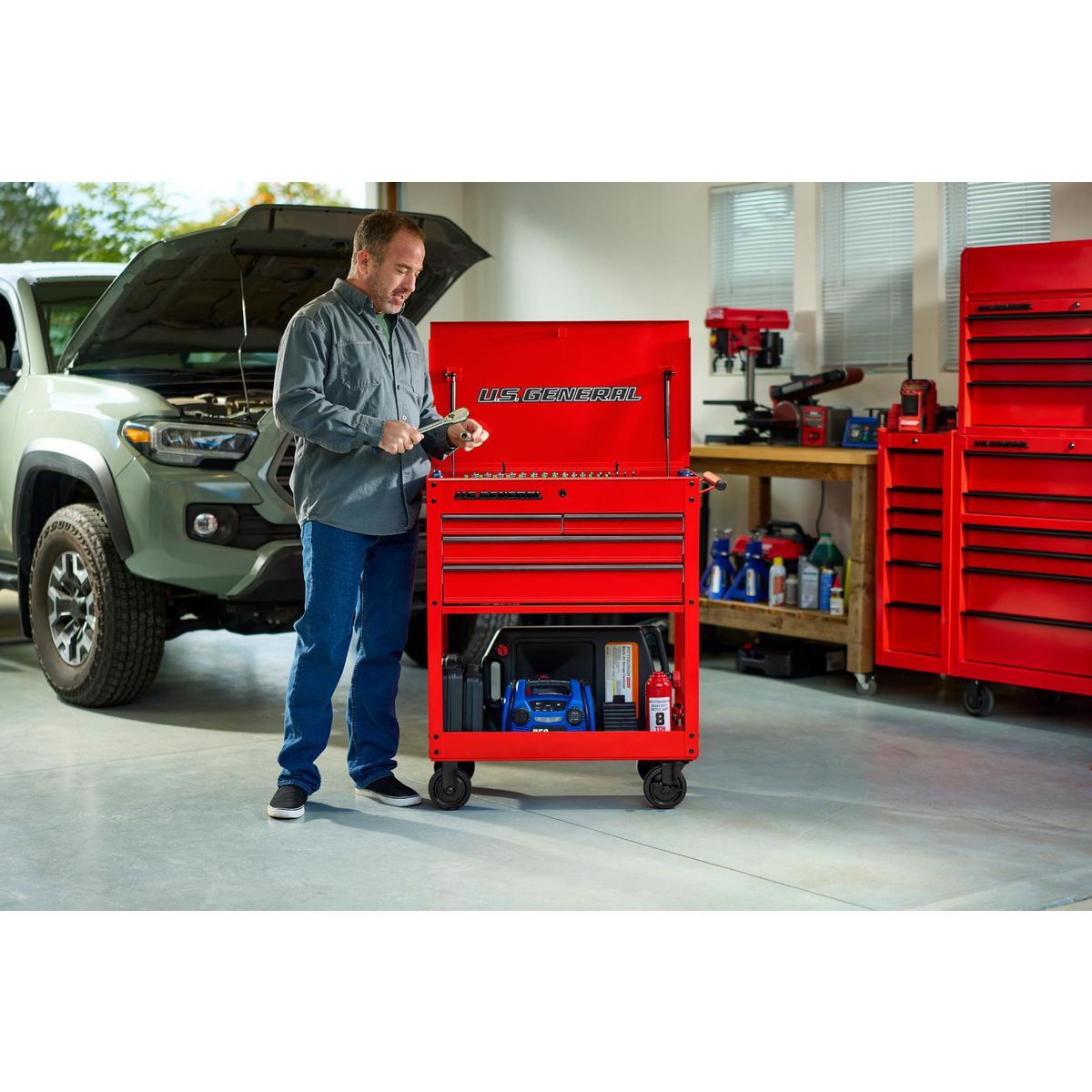 30 in. 4-Drawer Red Tech Cart M838272
