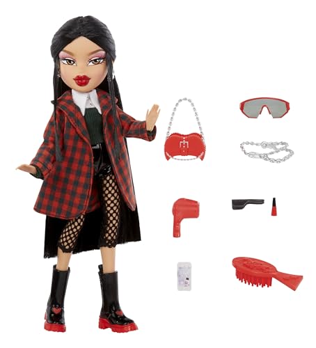 Jade Fashion Doll with 14 Accessories and Poster A345