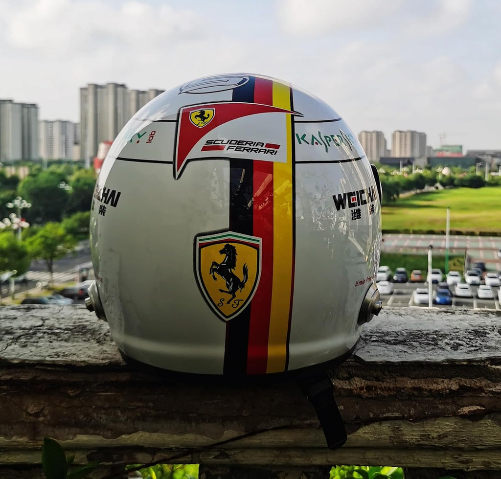 F1 Helmet U530672