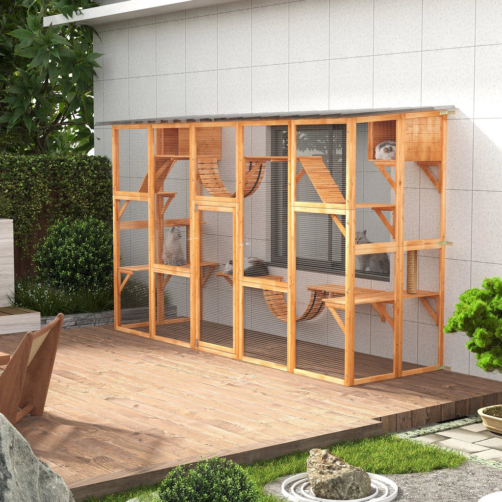 Outdoor Wooden Cat Enclosure G1362