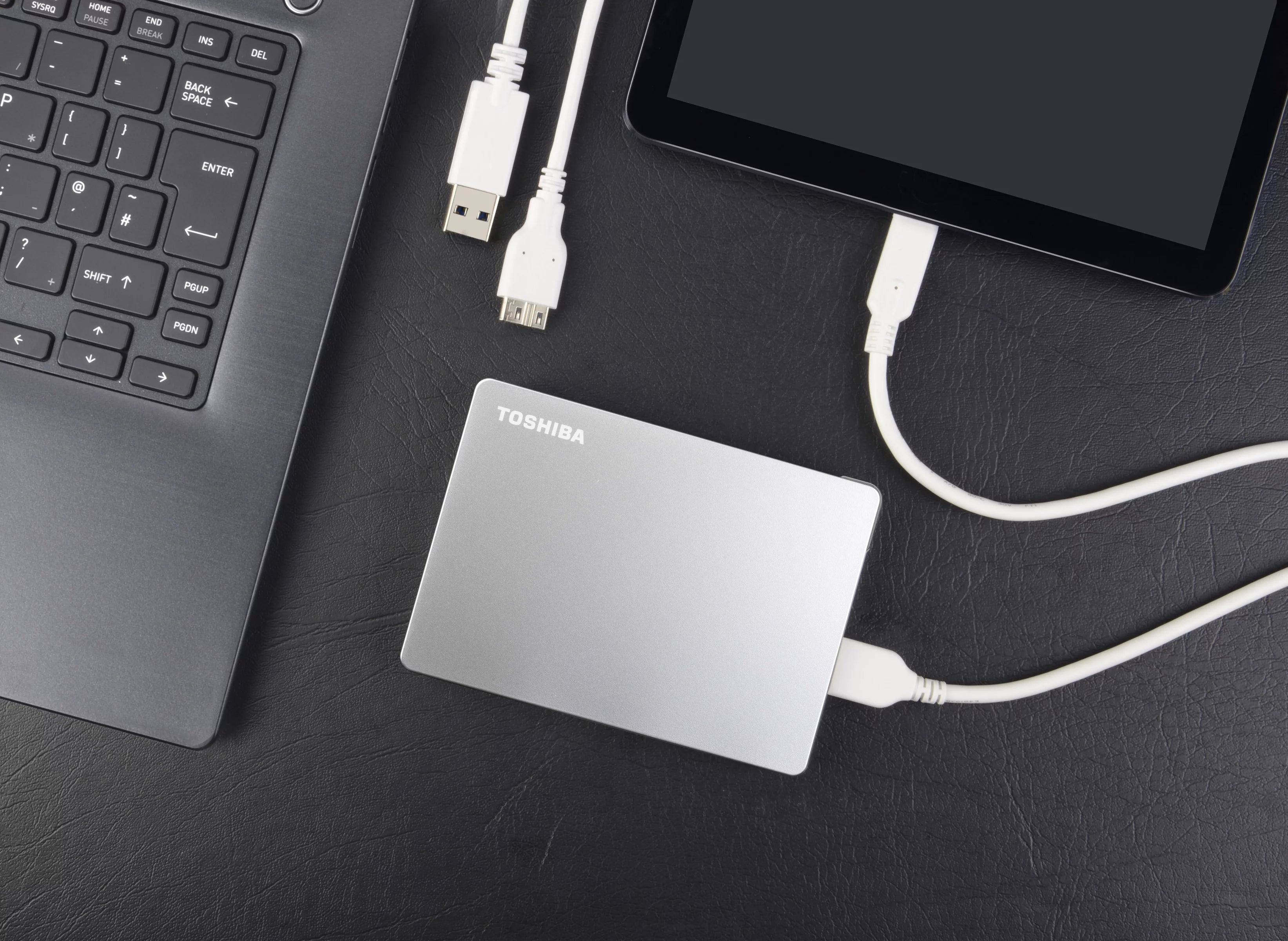 Portable External Hard Drive 4TB Silver W240461