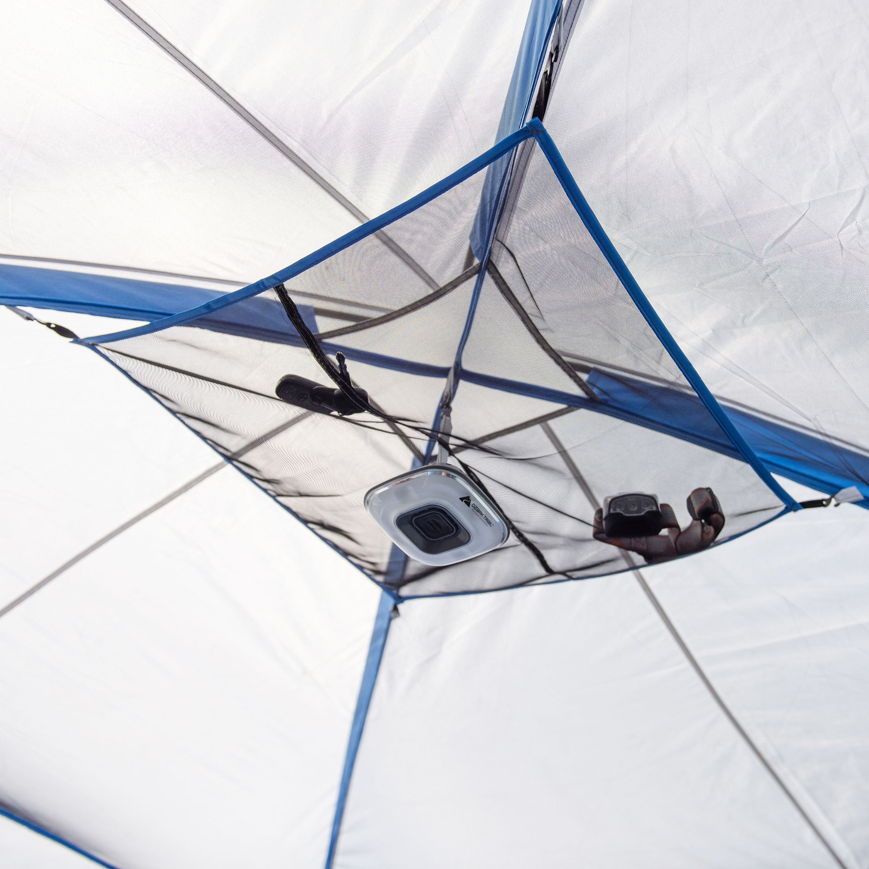 16-Person 3-Room Family Cabin Tent with 3 Entrances A546
