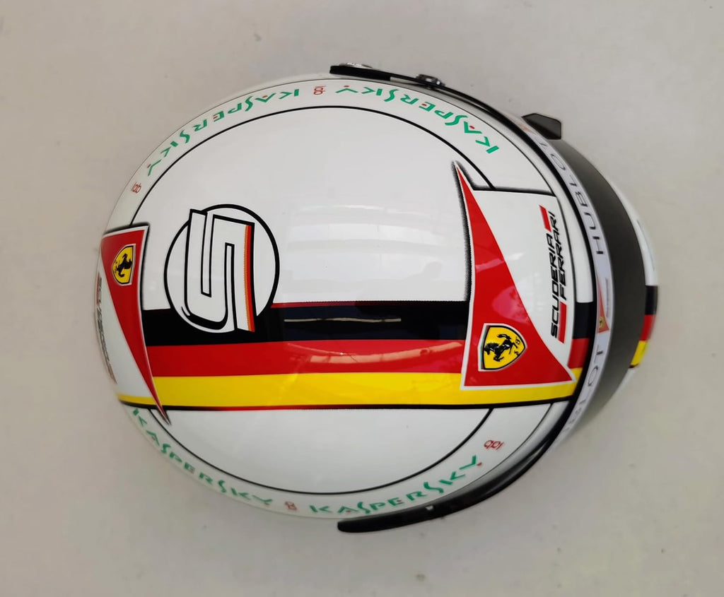F1 Helmet U530672