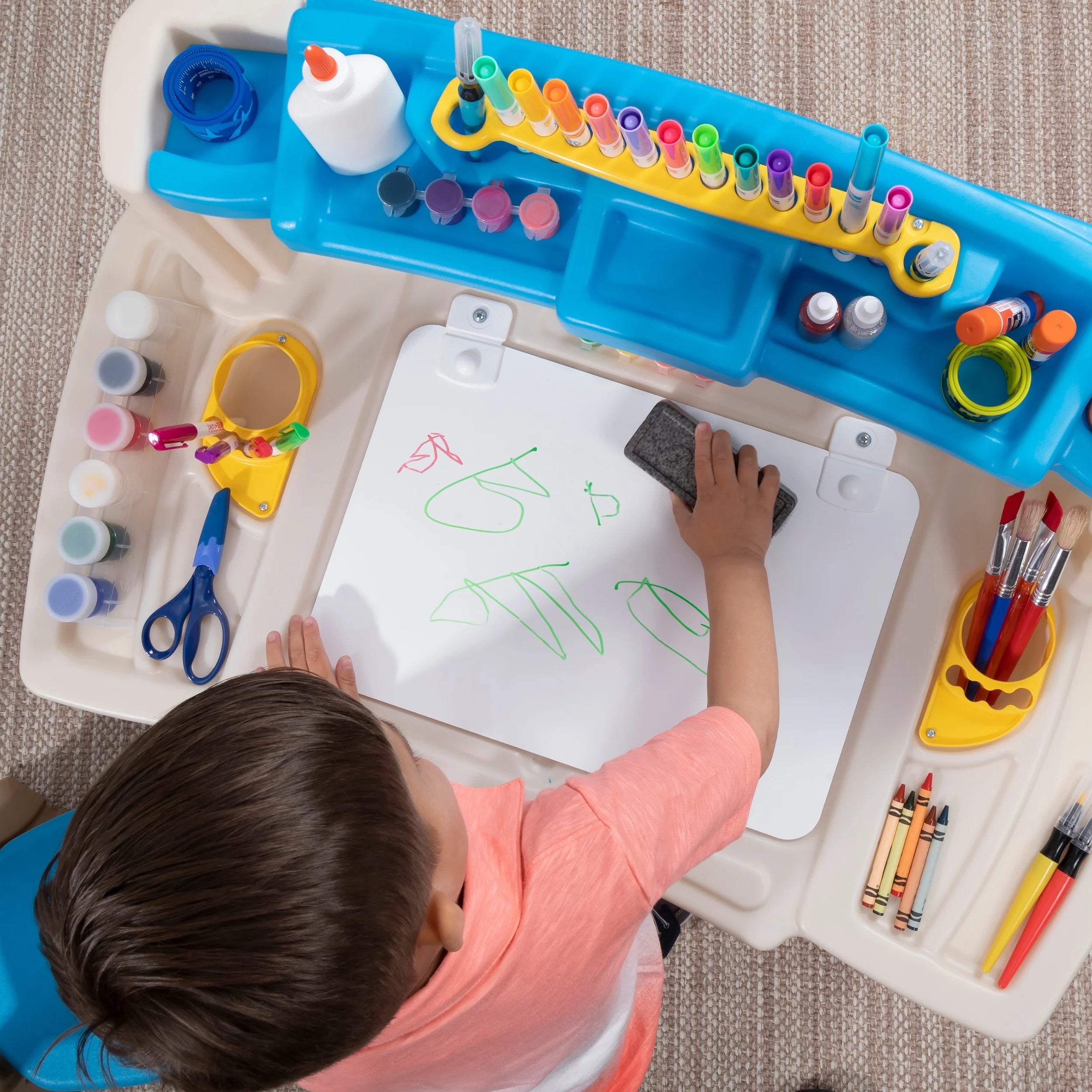 Plastic Kids Activity Center and Table N939314