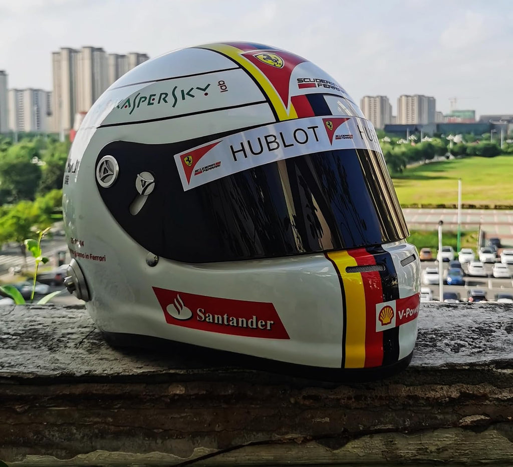 F1 Helmet U530672