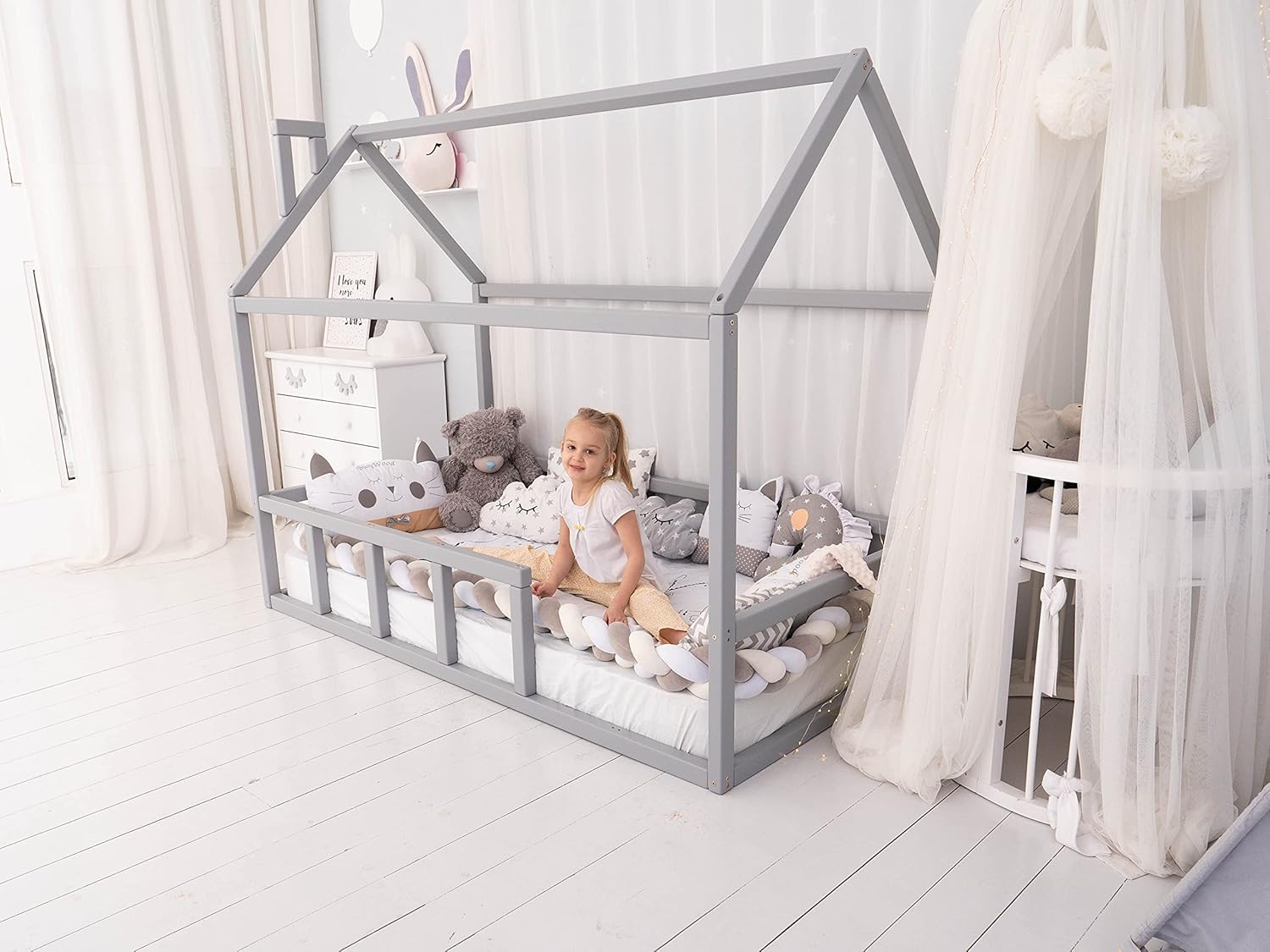 Grey Twin Floor Bed Frame P663997