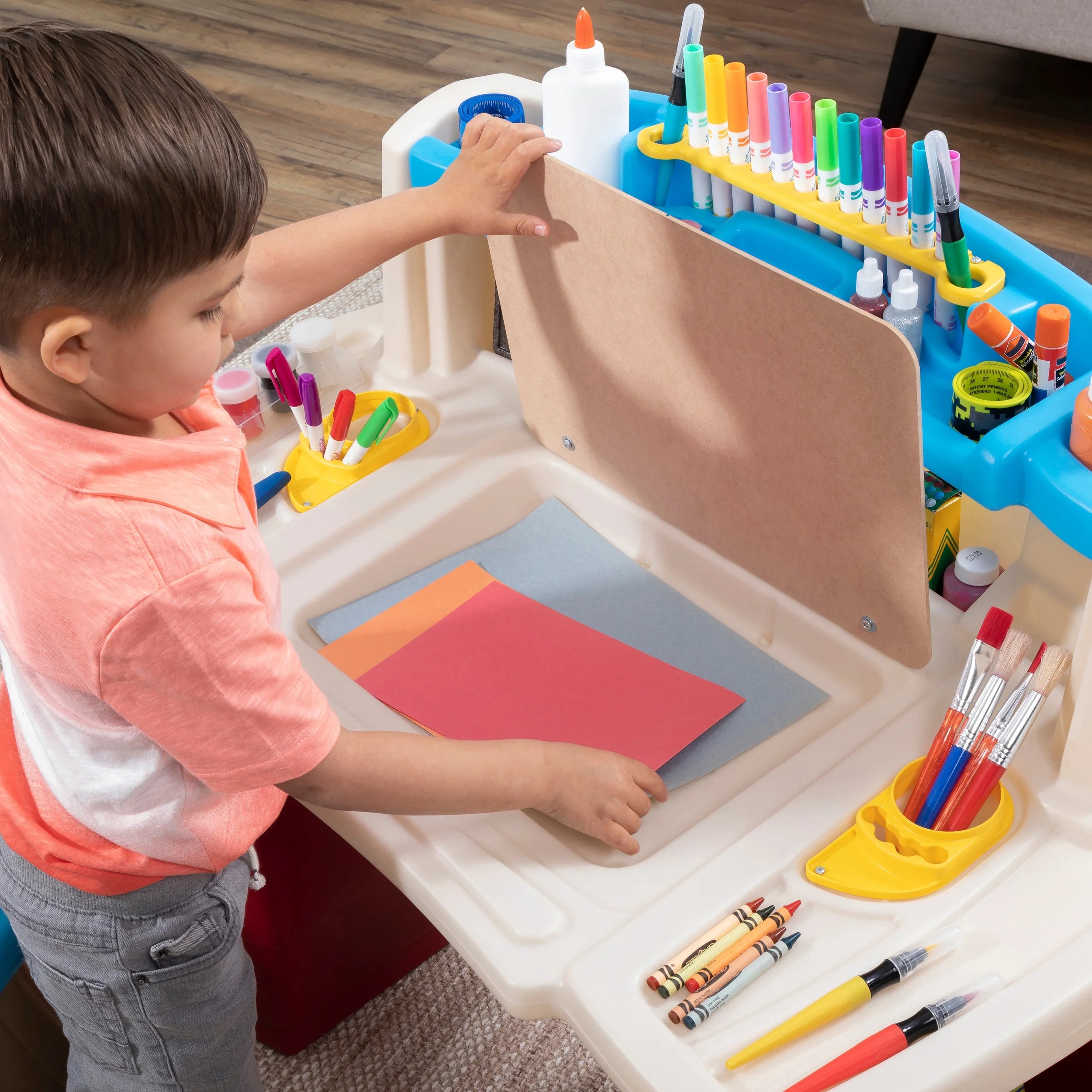 Plastic Kids Activity Center and Table N939314
