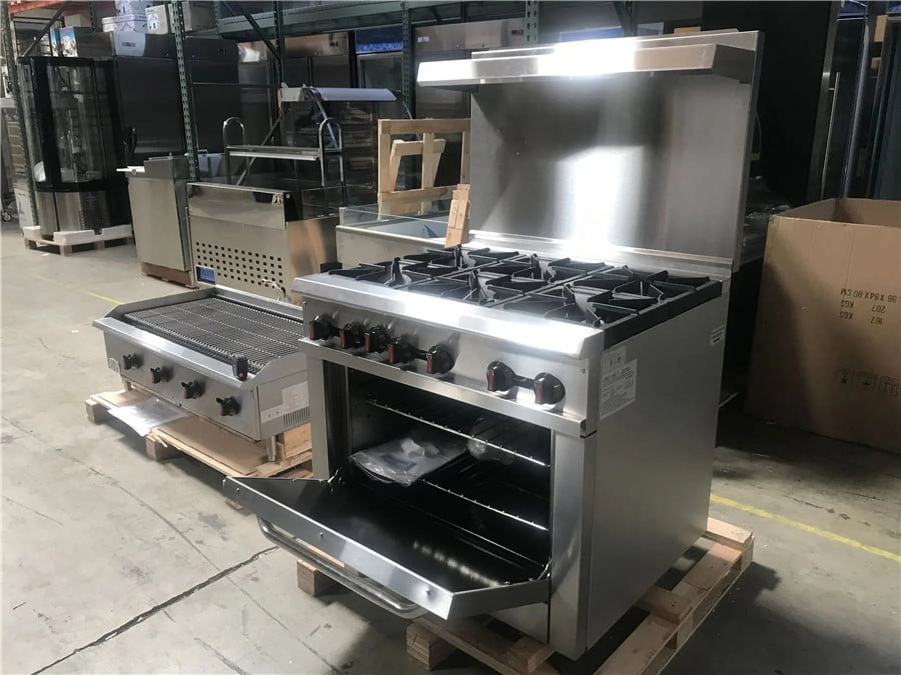 6 Burner Commercial Range and Oven, Stainless Steel, 211000 BTU B604