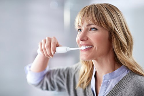 White Rechargeable Electric Toothbrush T2213