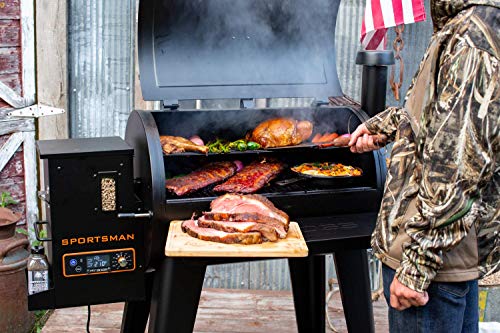 820 Square Inches Black Wood Pellet Grill R471477