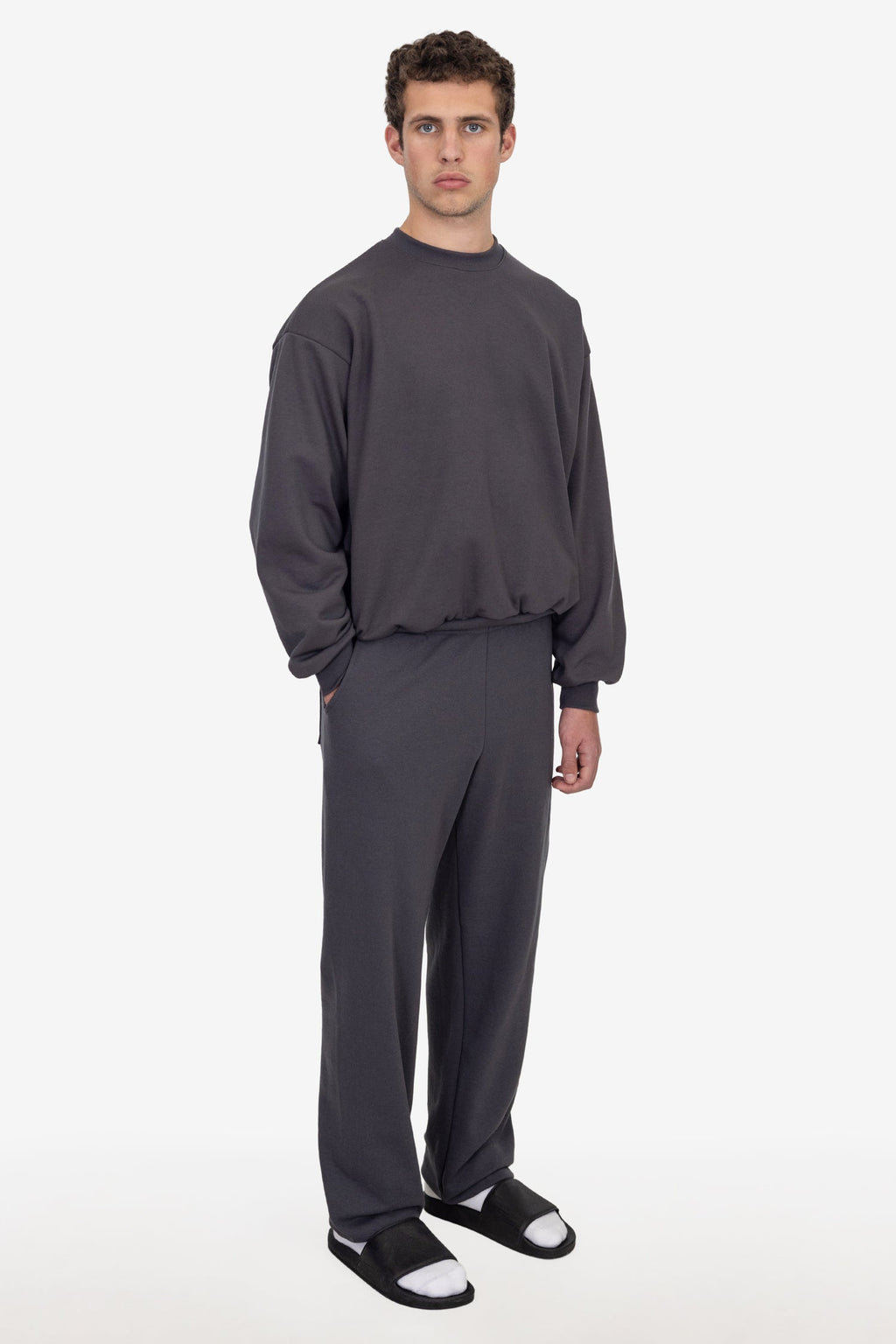 MWF1044 Unisex - 10 oz. Mid-Weight Poly Cotton Fleece Wide Sweatpant